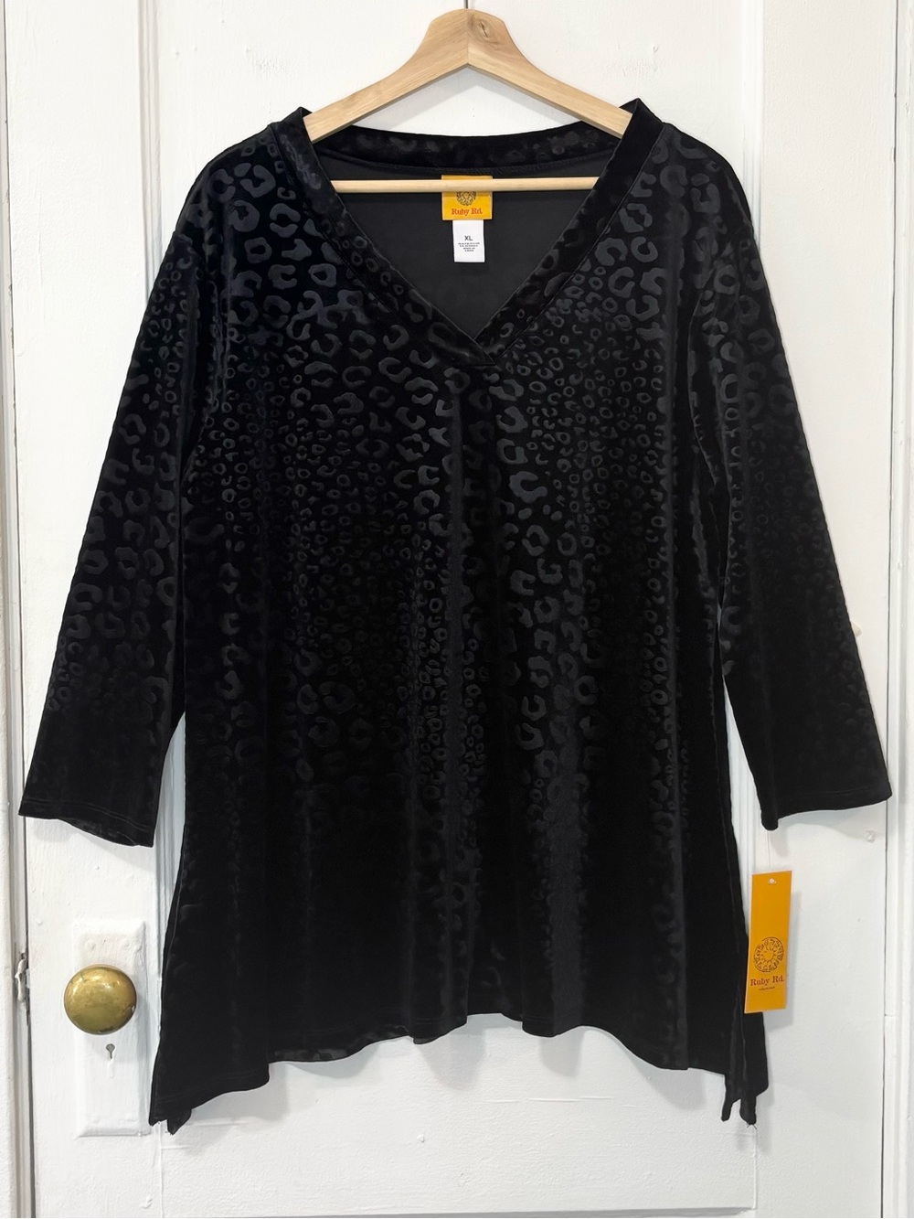 NWT Ruby Rd. Womens Black Leopard Embossed Velour V-Neck 3/4 Sleeve Top, Size XL